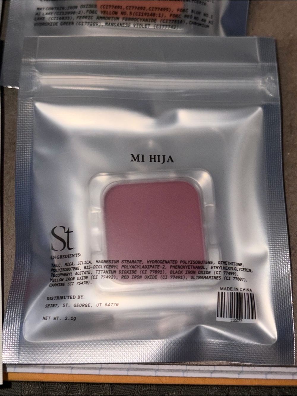SEINT NEVER OPENED SINGLE EYESHADOW - Picture 5 of 7